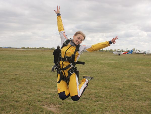 Skydiving in Kyiv at the Chayka airfield - PARASKUF